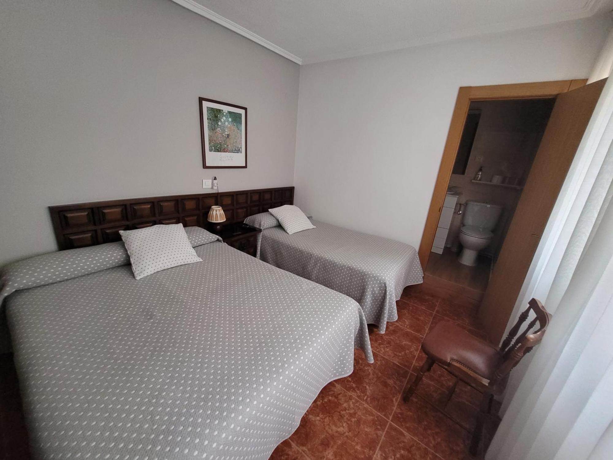 Hostal San Felix Gijon Exterior photo