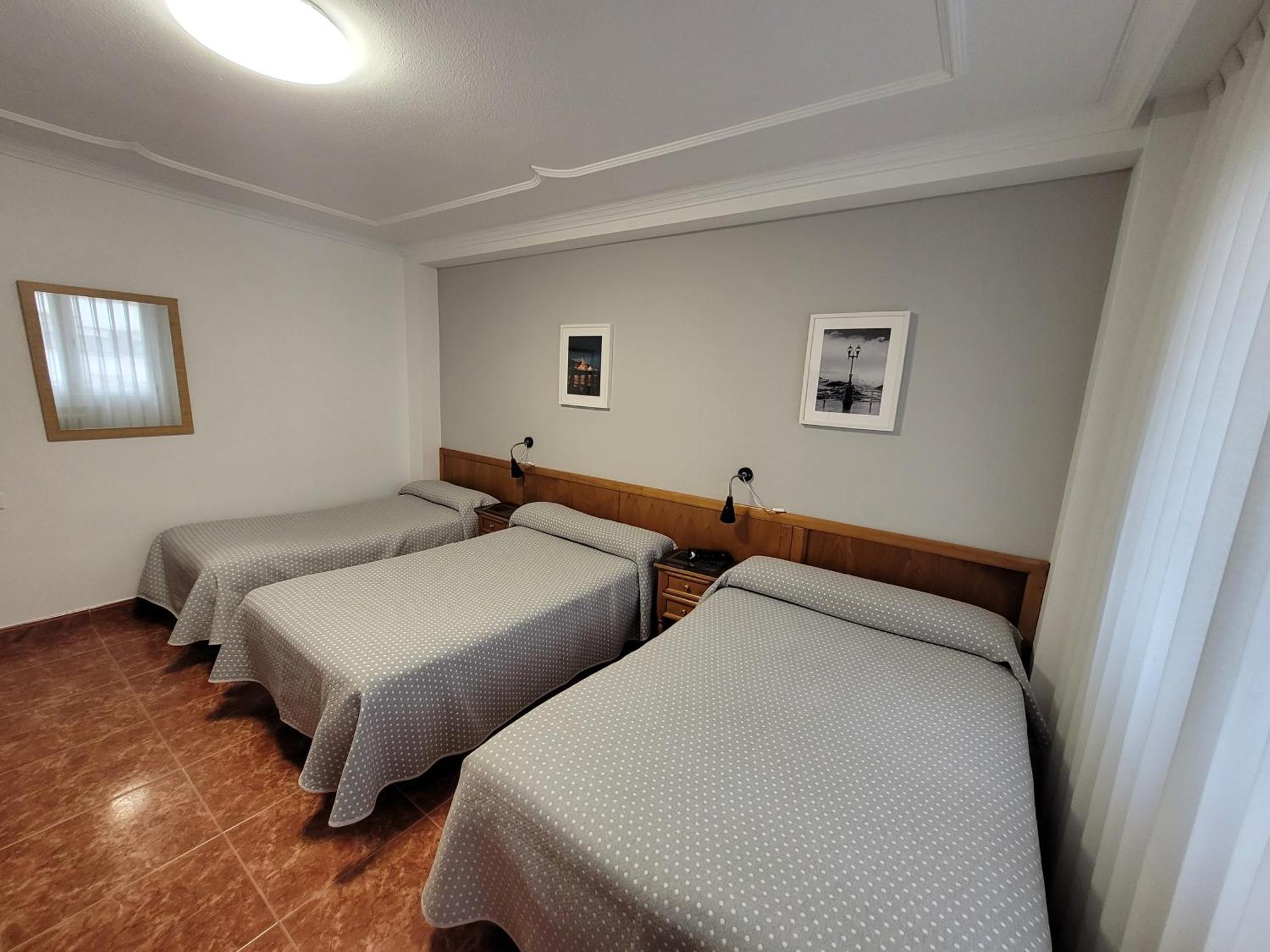 Hostal San Felix Gijon Exterior photo
